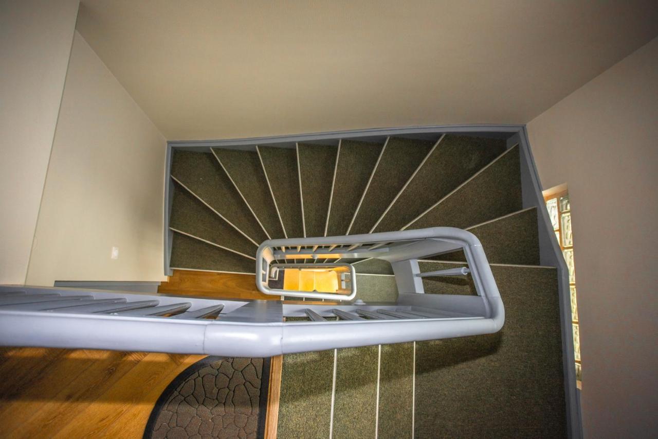 Appart Hôtel Cosy Avec parking privé aux portes de Strasbourg Hoenheim Extérieur photo